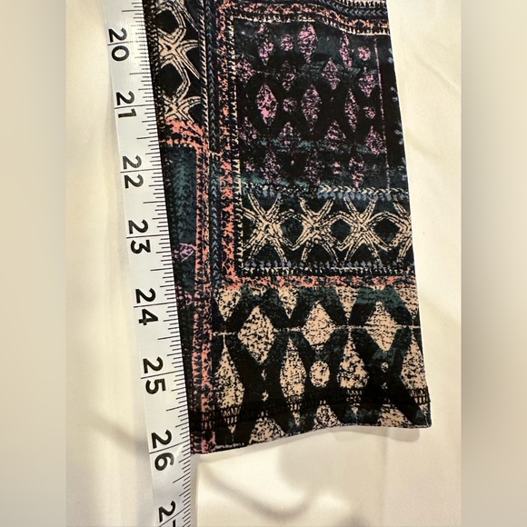 Anthropologie Daily Practice High Rise Abstract Patchwork Print Leggings S, NWOT - Picture 8 of 9